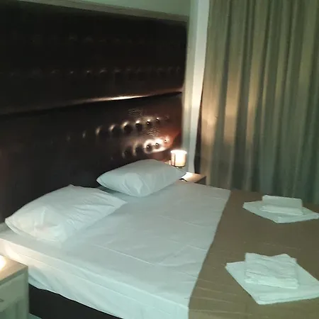 Rex Hotel