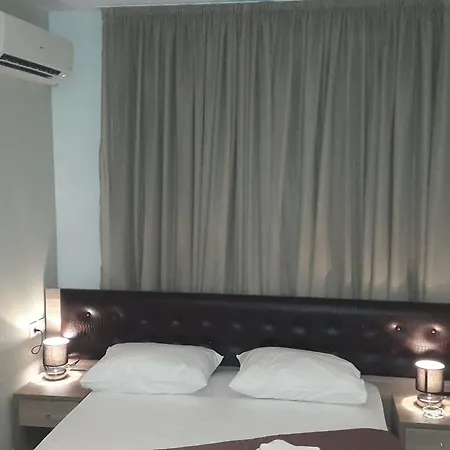 Rex Hotel